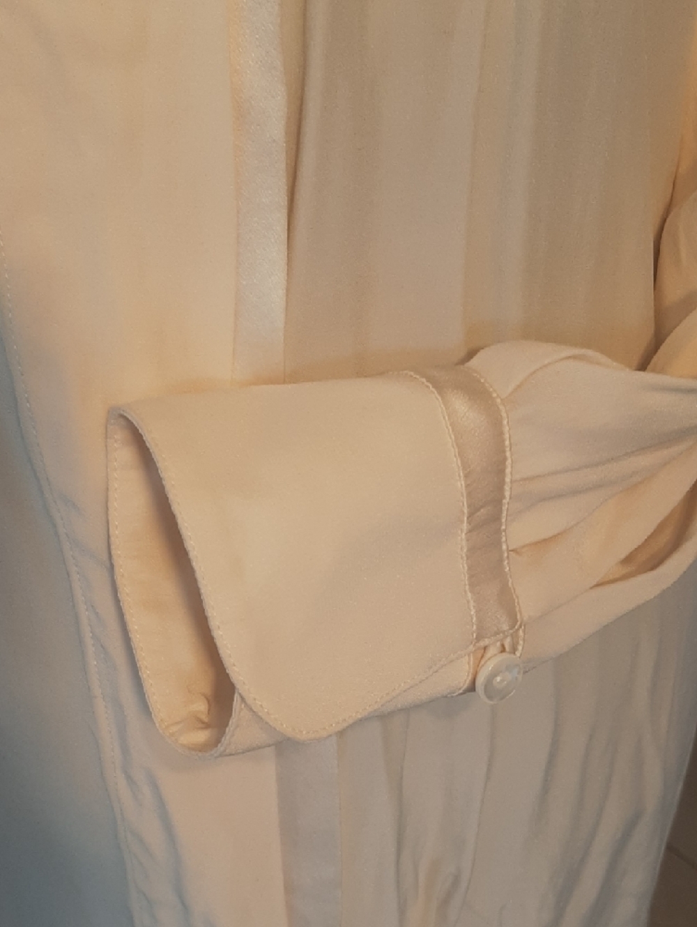 Peter Nygard💝100%SILK VINTAGE Cream Stand-Collar Button-Front Blouse Sz 8 - Picture 5 of 13